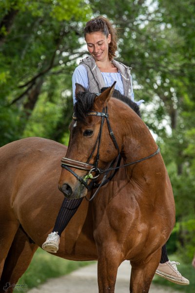 Cavalière à cheval
